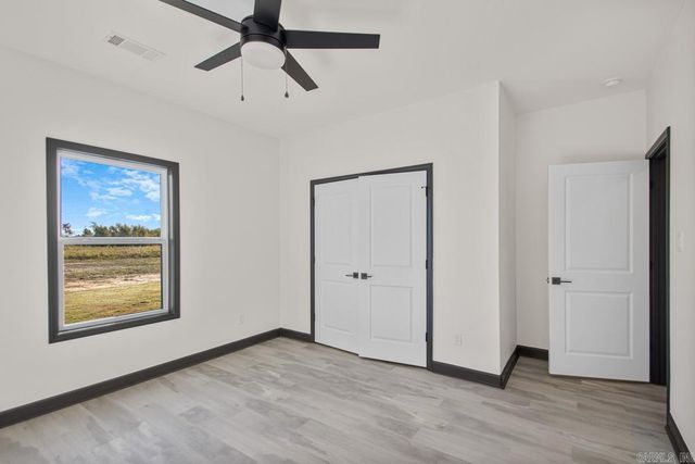 1064 Duke Drive, Bauxite, AR 72011