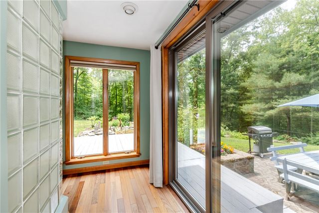 140 Burlingame Rd Road, Smithfield, RI 02917