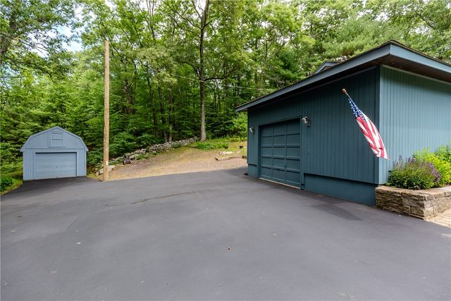 140 Burlingame Rd Road, Smithfield, RI 02917