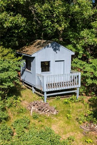 140 Burlingame Rd Road, Smithfield, RI 02917