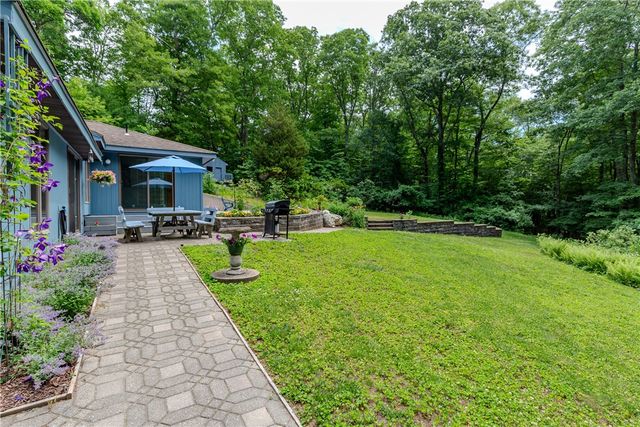 140 Burlingame Rd Road, Smithfield, RI 02917