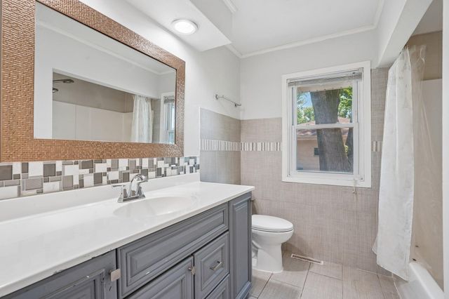 15204 Lead Street, Burnsville, MN 55306