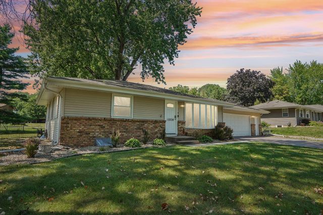 15204 Lead Street, Burnsville, MN 55306