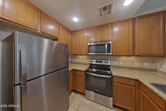 1353 S SABINO Drive, Gilbert, AZ 85296