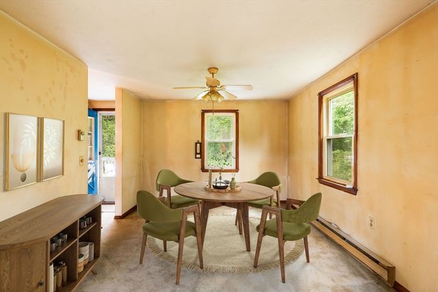 79 Chapel St, Gardner, MA 01440