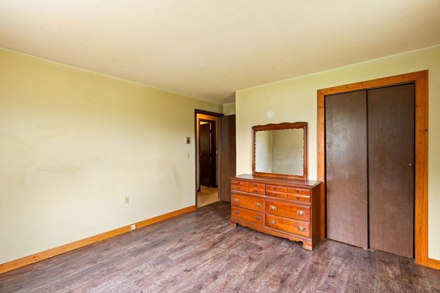 79 Chapel St, Gardner, MA 01440