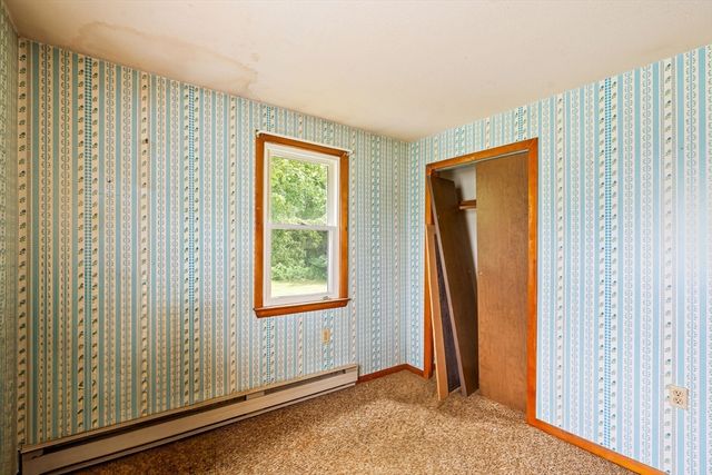 79 Chapel St, Gardner, MA 01440