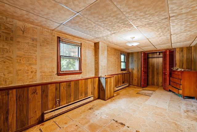 79 Chapel St, Gardner, MA 01440