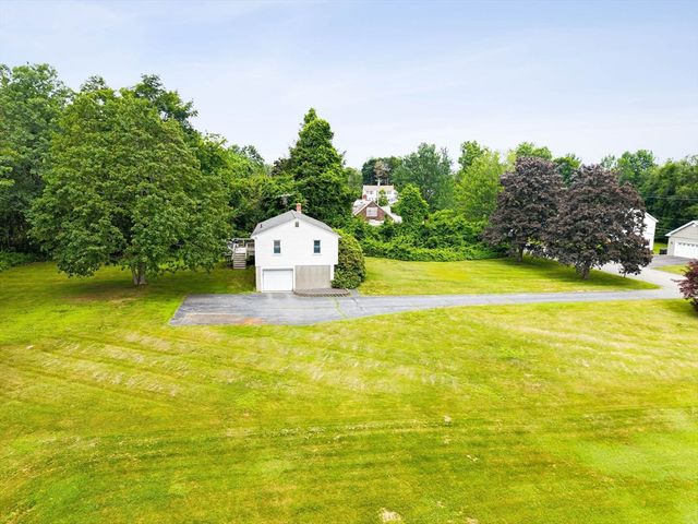 79 Chapel St, Gardner, MA 01440