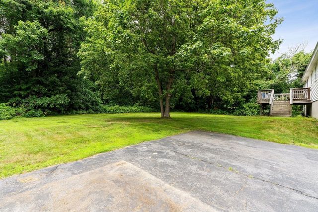 79 Chapel St, Gardner, MA 01440