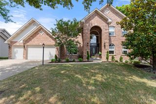 4503 Ridgemoor Place Court, St Louis, MO 63128
