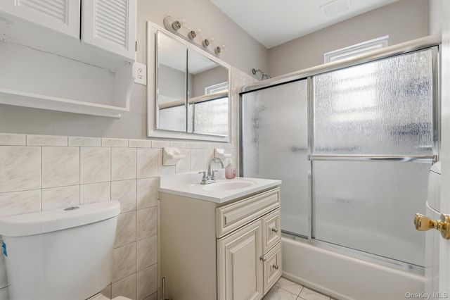 3212 Giegerich Place 3, Bronx, NY 10465