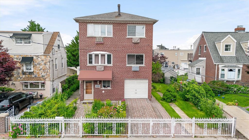3212 Giegerich Place 3, Bronx, NY 10465 — photo 2