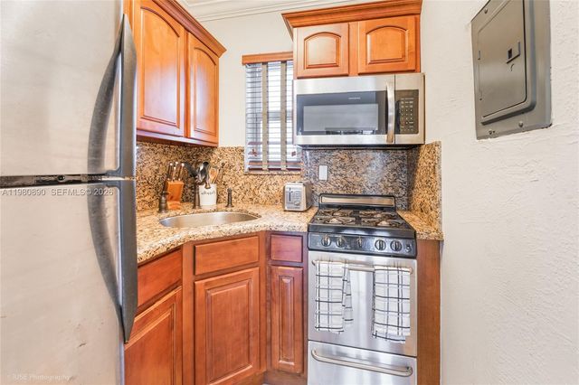 35 Antilla Avenue, Coral Gables, FL 33134