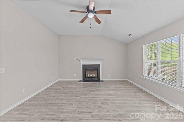 17300 Commons Crossing Drive, Charlotte, NC 28277