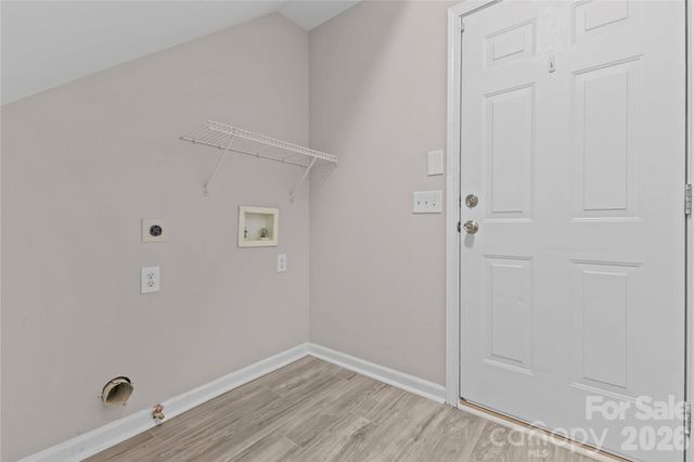 17300 Commons Crossing Drive, Charlotte, NC 28277