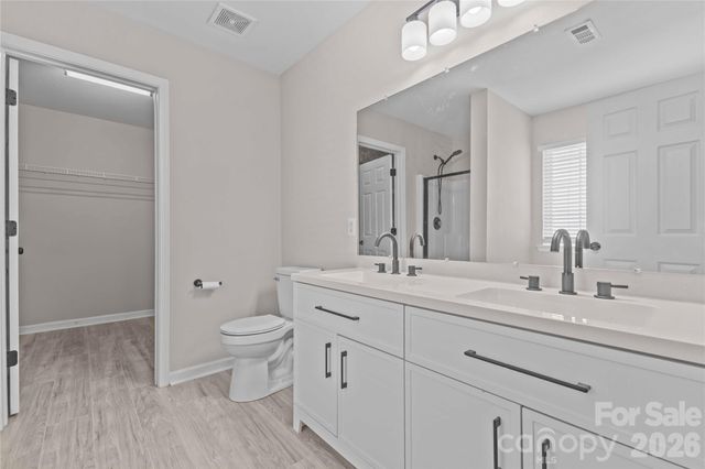 17300 Commons Crossing Drive, Charlotte, NC 28277