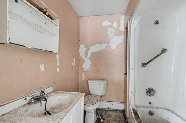 1212 W Pike Street, Covington, KY 41011