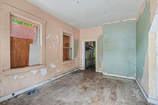 1212 W Pike Street, Covington, KY 41011