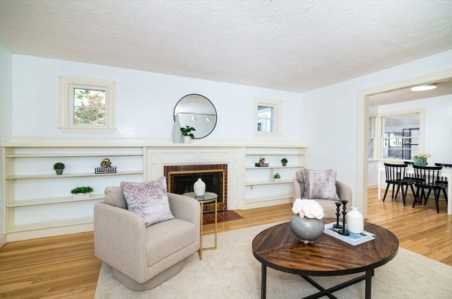 288 Thicket St, Weymouth, MA 02190