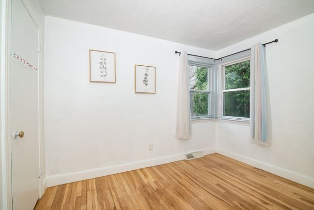 288 Thicket St, Weymouth, MA 02190