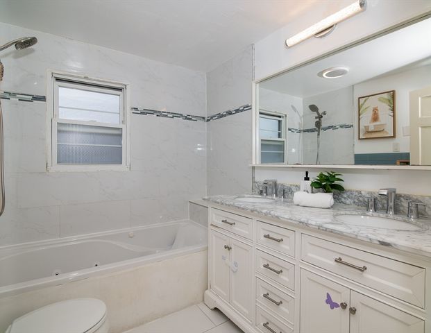 288 Thicket St, Weymouth, MA 02190