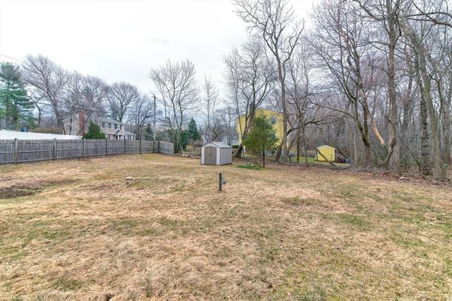 288 Thicket St, Weymouth, MA 02190