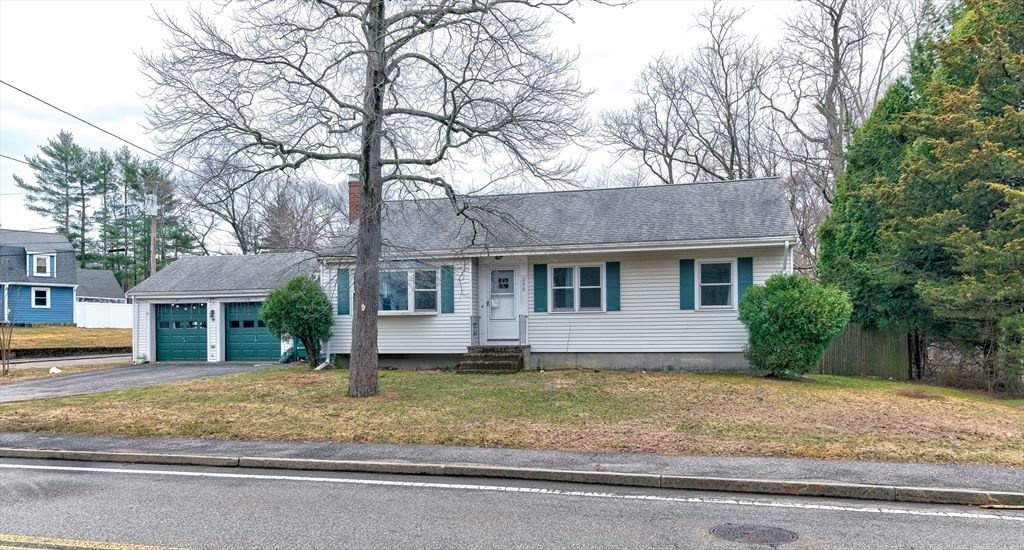 288 Thicket St, Weymouth, MA 02190