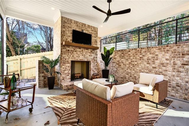 915 Amsterdam NE Avenue, Atlanta, GA 30306