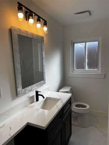 24515 Petersburg Avenue, Eastpointe, MI 48021