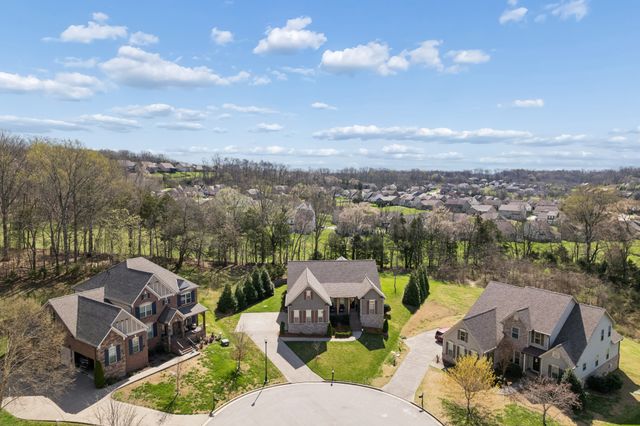 6909 Guffee Ter, College Grove, TN 37046