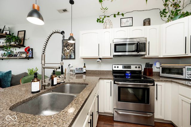 3101 E 10th Street, Indianapolis, IN 46201