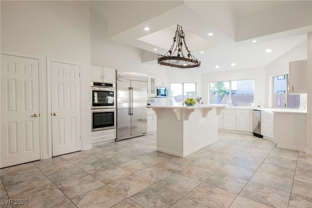 5925 Obannon Drive, Las Vegas, NV 89146