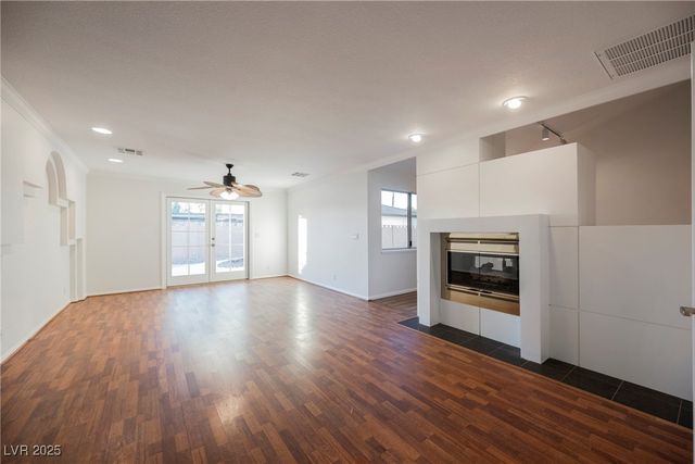 5925 Obannon Drive, Las Vegas, NV 89146