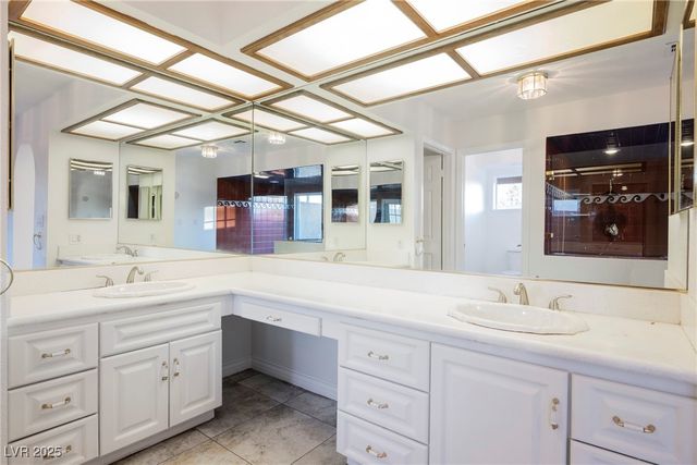 5925 Obannon Drive, Las Vegas, NV 89146