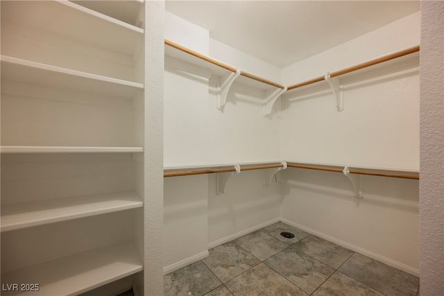 5925 Obannon Drive, Las Vegas, NV 89146