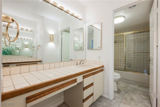 5925 Obannon Drive, Las Vegas, NV 89146