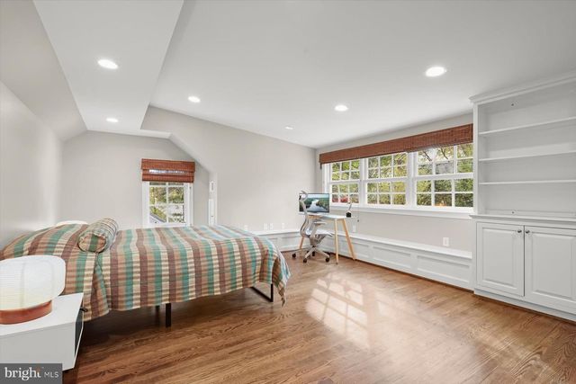 5706 ROCKMERE DR, Bethesda, MD 20816