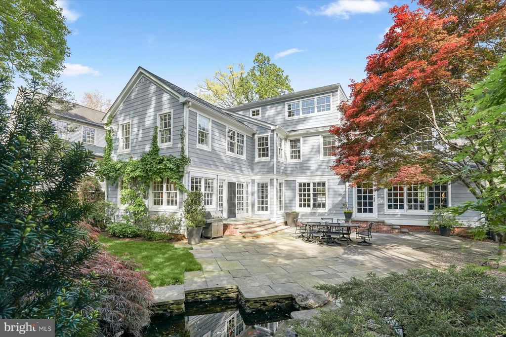 Image 3 of property listing at 5706 ROCKMERE DR, Bethesda, MD 20816