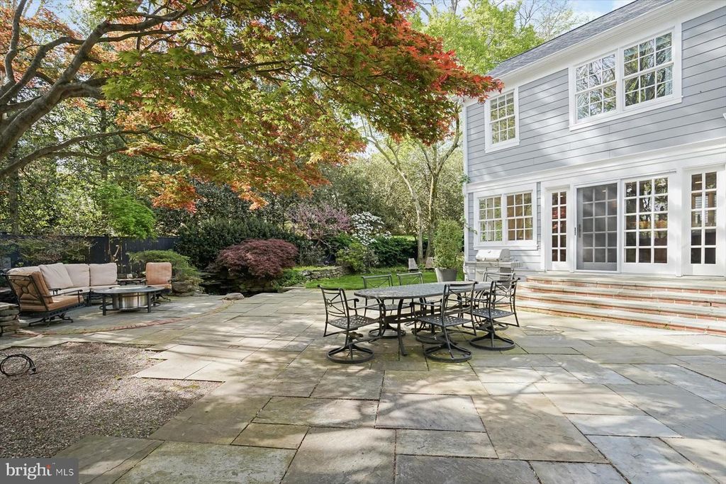 Image 44 of property listing at 5706 ROCKMERE DR, Bethesda, MD 20816