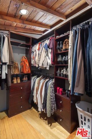 10335 Oletha Lane, Los Angeles, CA 90077