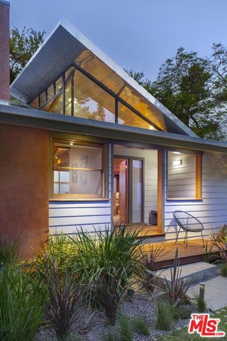 10335 Oletha Lane, Los Angeles, CA 90077