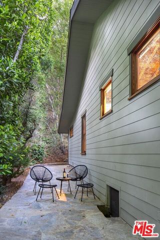 10335 Oletha Lane, Los Angeles, CA 90077