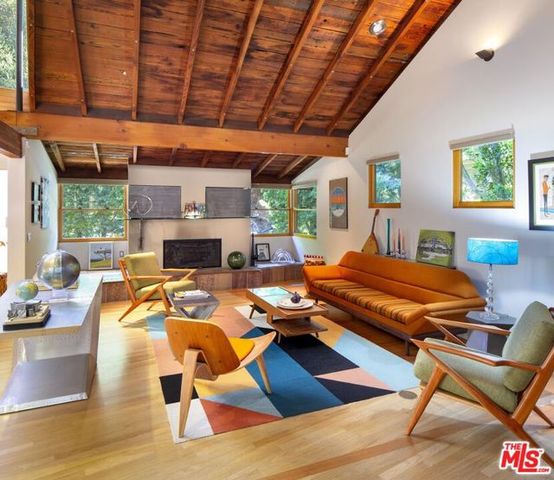 10335 Oletha Lane, Los Angeles, CA 90077