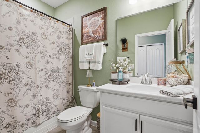 20 Trumpco Dr, St Augustine, FL 32092