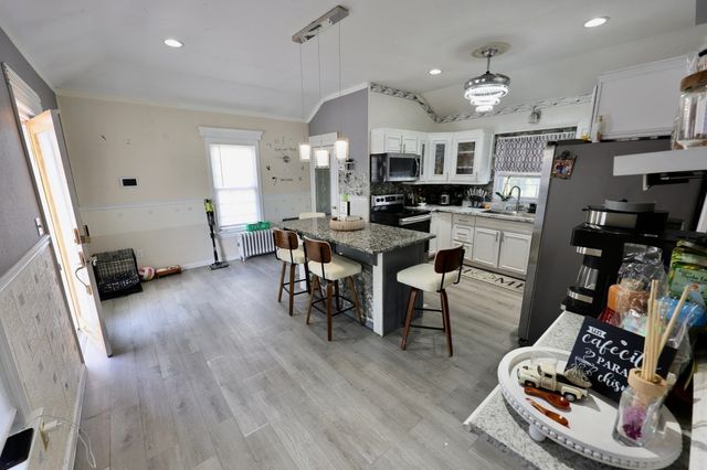 91 South St, Fitchburg, MA 01420