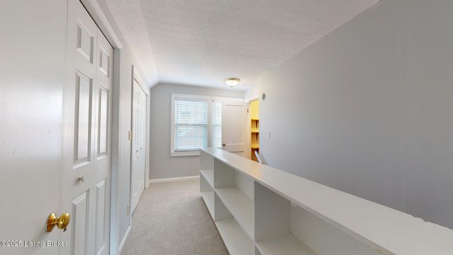 4502 Blenheim Rd, Louisville, KY 40207