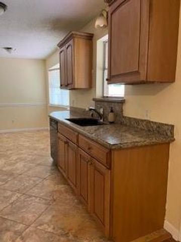 3722 Raindrops Road, Pasadena, TX 77505