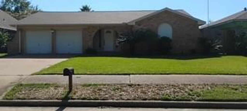 3722 Raindrops Road, Pasadena, TX 77505