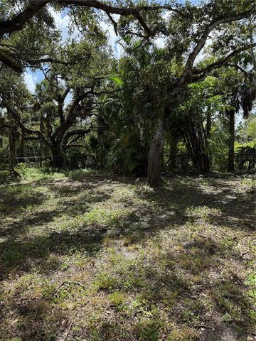 673 S MOON DRIVE, Venice, FL 34292